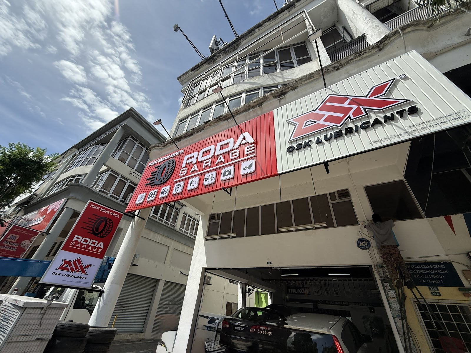 Roda Garage (Pusat Tayar & Servis Kereta) 2